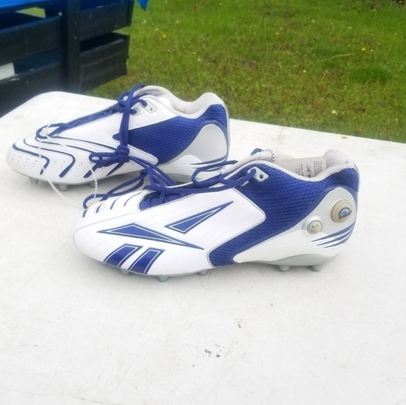 REEBOK ATHLETIC SHOE SOCCER SZ. 12 NEW - Picture 1 of 5